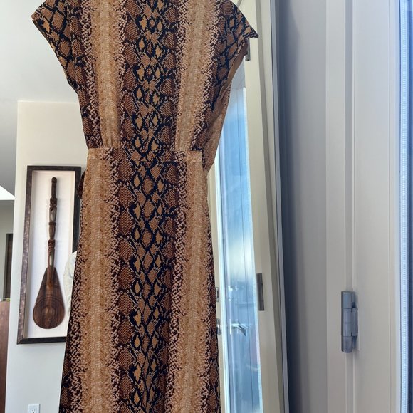 *Brand New with Tags* Joie "Fading Sun" Bethwyn dress - Picture 5 of 7